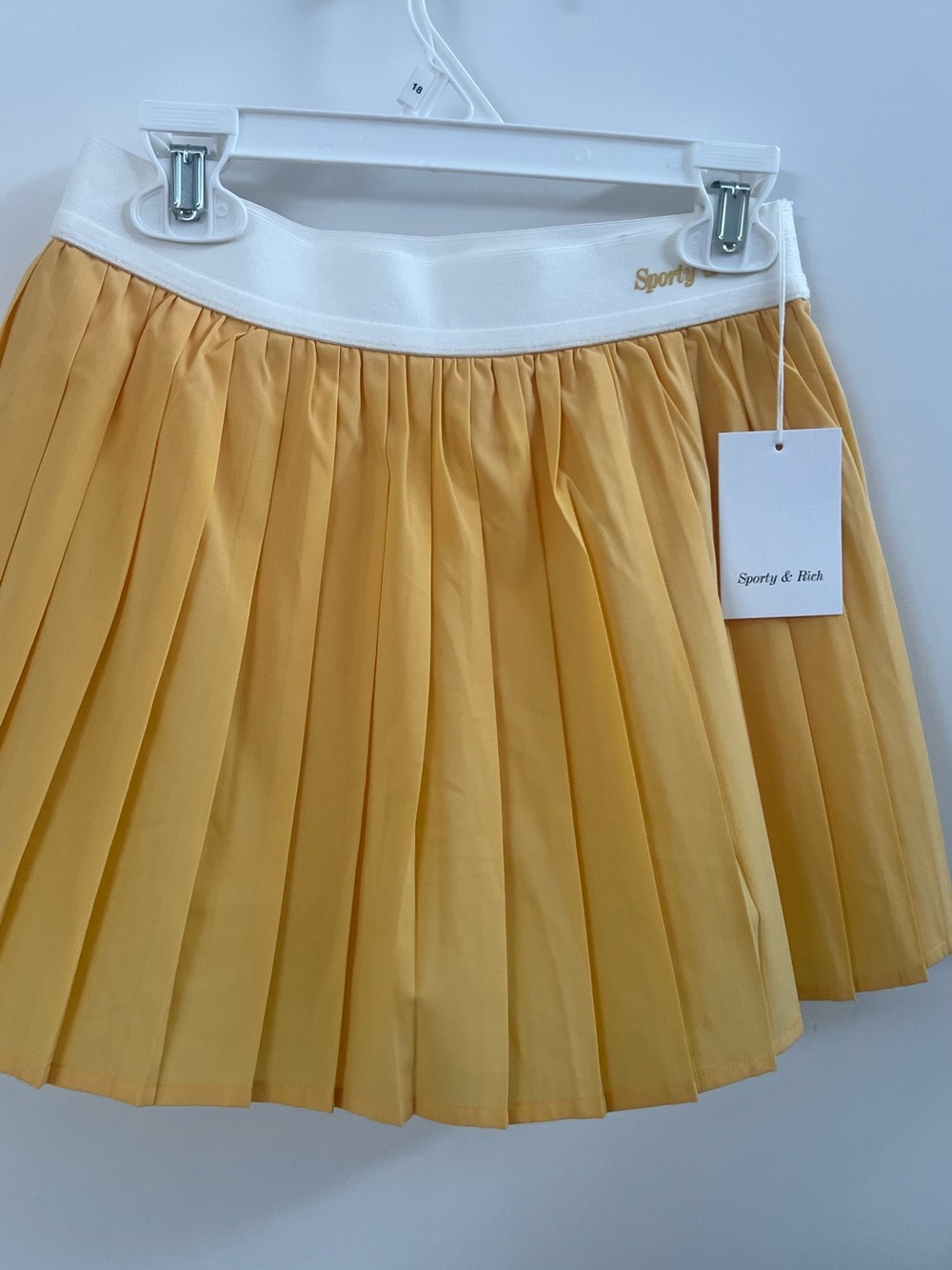 Sporty & Rich Sunny Yellow Pleated Mini Skirt with White Waistband